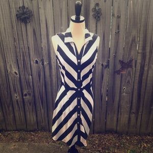 New York & company sleeveless dress